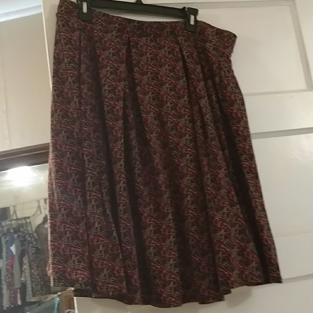 Skirt with pockets